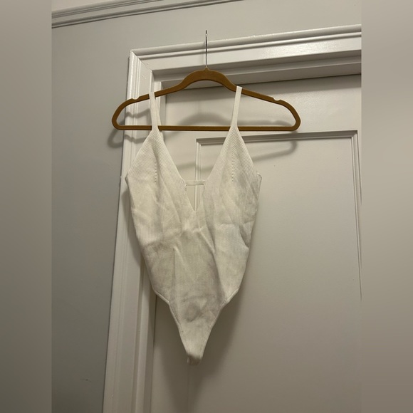 NWT revolve x Michael Costello Cassandra Bodysuit in White Sz S $158 - Picture 6 of 6